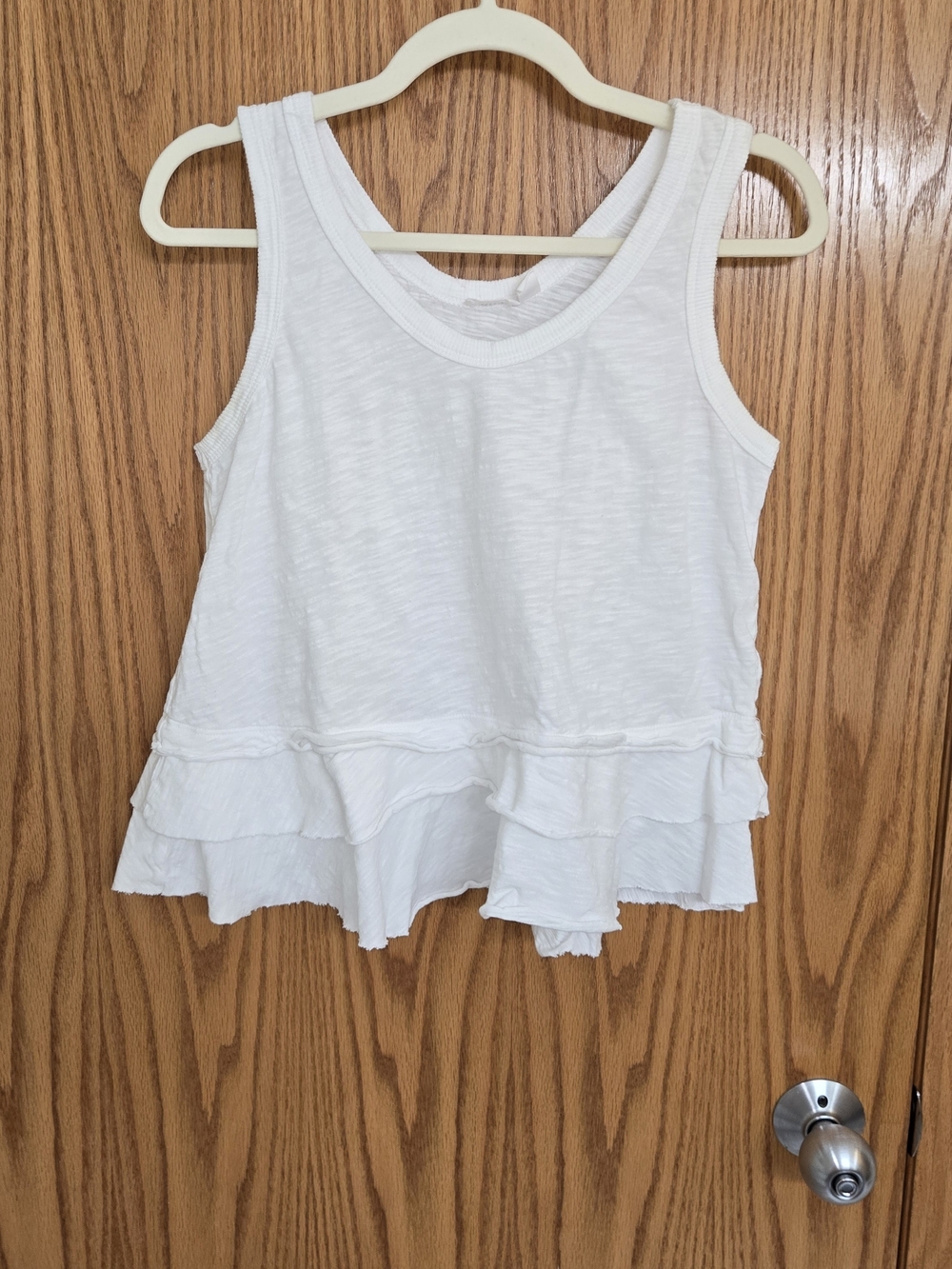 Wilt Size Small White Ruffle Hem Tank Top‎